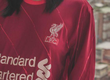 Instagramové ikony v Liverpool dresu Spojení stylu a sportu